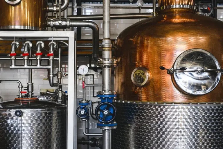 Brewery Insurance Brewing Machinery at a Brewery 768x512 1 Brewery Insurance  
