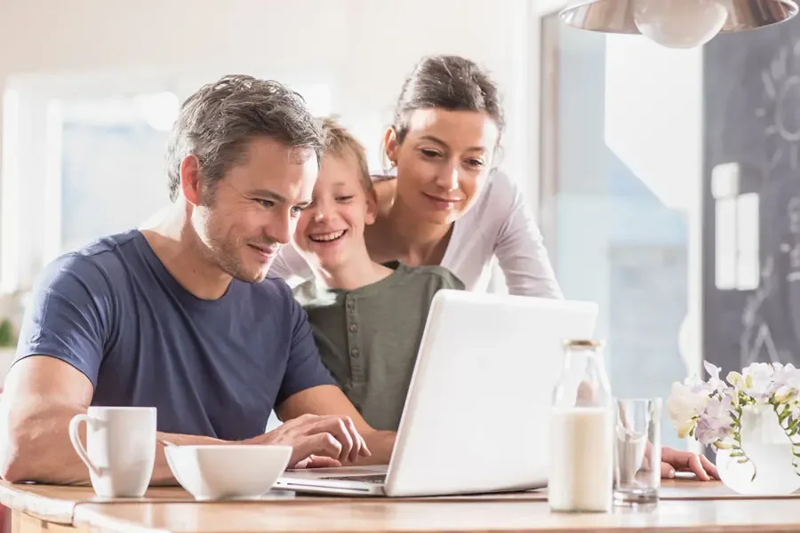 Report a Claim Family Using the Computer at the Table 1 Report Claim Support when you need it.
