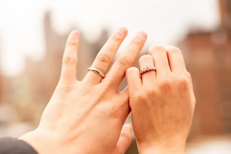 Wedding Insurance Couple with their Rings 768x512 1 Wedding Insurance Special insurance for your special day.